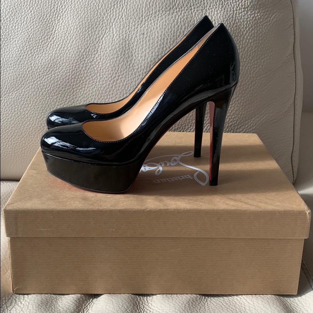 Mint condition Christian Louboutin size 37 black